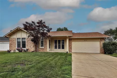 506 Summerwood Ct, Saint Peters, MO 63376