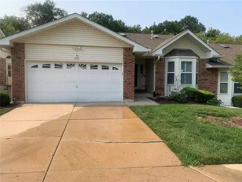 283 Southern Oaks Dr #24A, Saint Charles, MO 63303