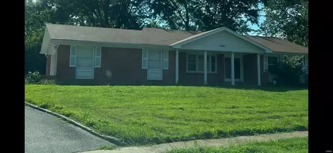 11551 Philmar Ln, Saint Louis, MO 63138
