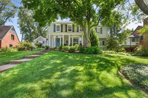 346 Gill Ave, Kirkwood, MO 63122