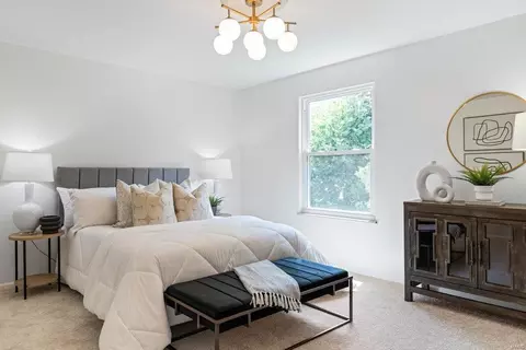 812 Stone Canyon Dr, Manchester, MO 63021 photo 5