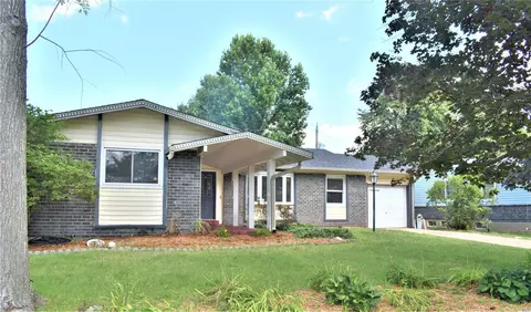 2515 Greenbriar Dr, Florissant, MO 63033