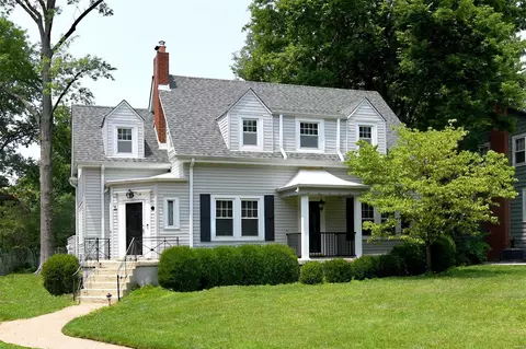 419 California Ave, Webster Groves, MO 63119