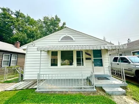 2750 Hermitage Ave, Saint Louis, MO 63143