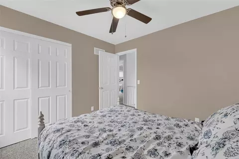 102 Aspencade Cir, Saint Peters, MO 63376 photo 18