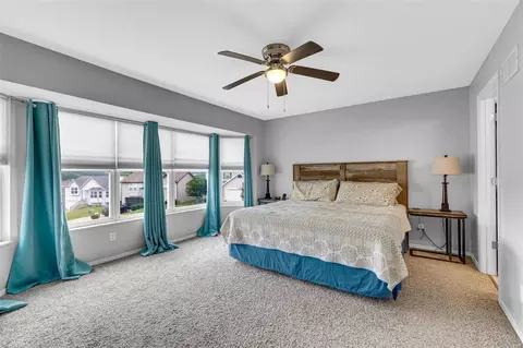 102 Aspencade Cir, Saint Peters, MO 63376 photo 13