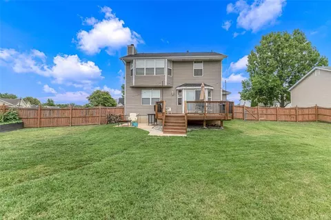 102 Aspencade Cir, Saint Peters, MO 63376 photo 24