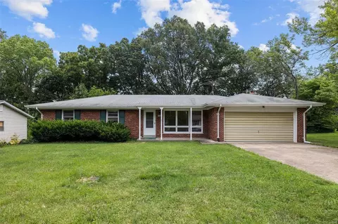 310 San Jose Dr, O'fallon, MO 63366
