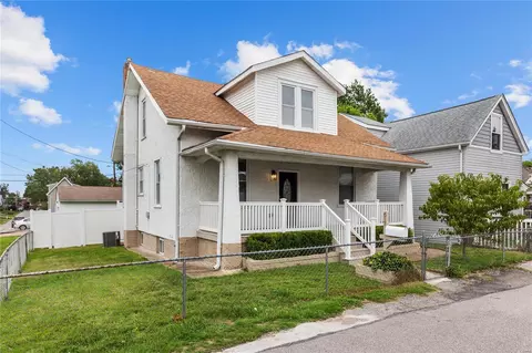 617 Lagro Ave, Saint Louis, MO 63125