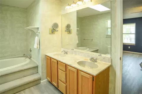26 Statesman Dr, O'fallon, MO 63368 photo 27