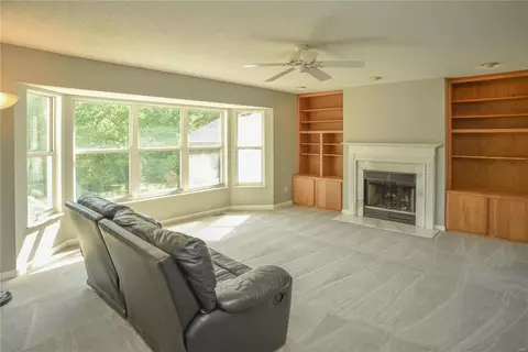 26 Statesman Dr, O'fallon, MO 63368 photo 5