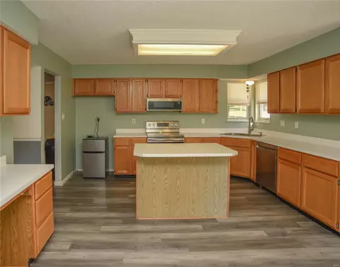 26 Statesman Dr, O'fallon, MO 63368 photo 10