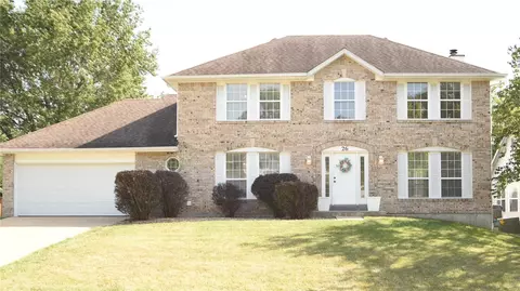 26 Statesman Dr, O'fallon, MO 63368