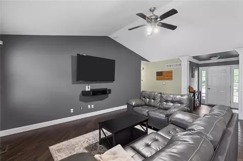 8 Betsys Flag Ct, O'fallon, MO 63366 photo 9