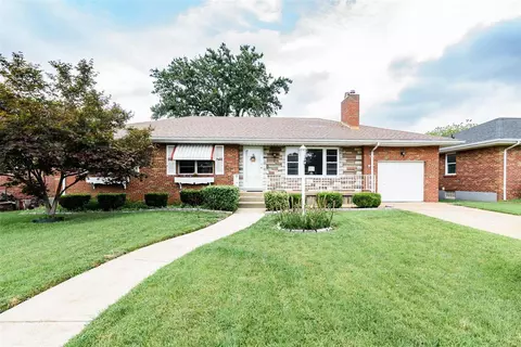 5971 Keith Pl, Saint Louis, MO 63109