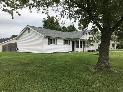 401 Prince David, O'fallon, MO 63366 photo 3