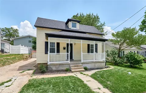 808 S 6th St, Saint Charles, MO 63301
