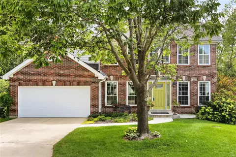 525 Pope View Ct, Fenton, MO 63026