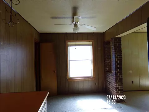 9782 Flora Ave, Saint Louis, MO 63114 photo 6