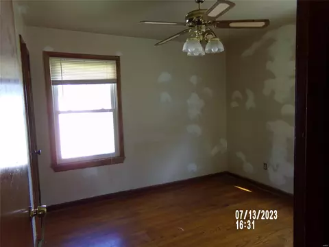 9782 Flora Ave, Saint Louis, MO 63114 photo 7