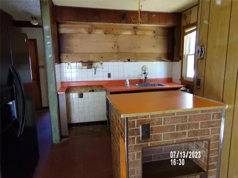 9782 Flora Ave, Saint Louis, MO 63114 photo 5