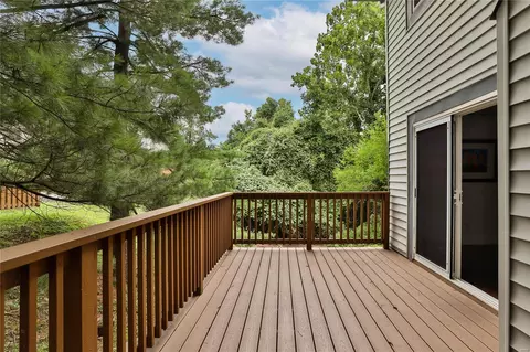 620 Walnut Ridge Dr, Ballwin, MO 63021 photo 35