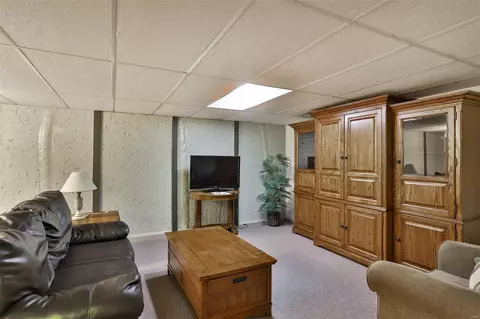 5433 Danforth Dr, Saint Louis, MO 63129 photo 36
