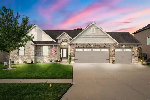 223 Victoria Park Ave, Wentzville, MO 63385