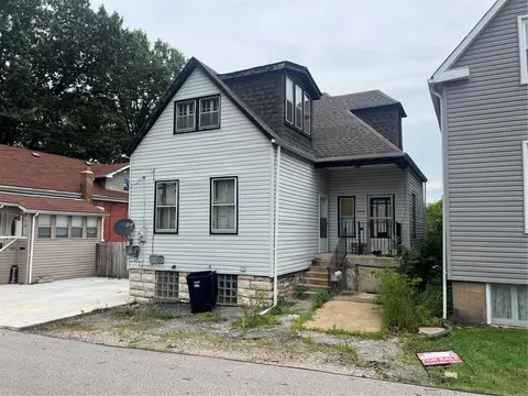 9840 Luna Ave, Saint Louis, MO 63125