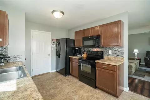 107 Marigold Mdws, O'fallon, MO 63368 photo 18