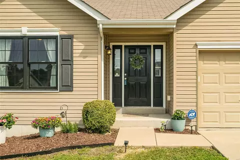 107 Marigold Mdws, O'fallon, MO 63368 photo 2