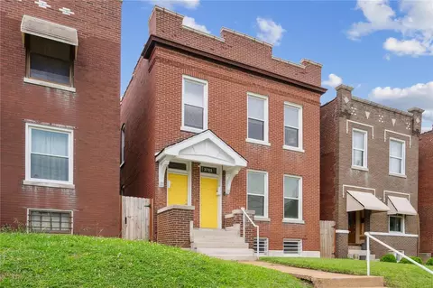 3763 Potomac St, Saint Louis, MO 63116