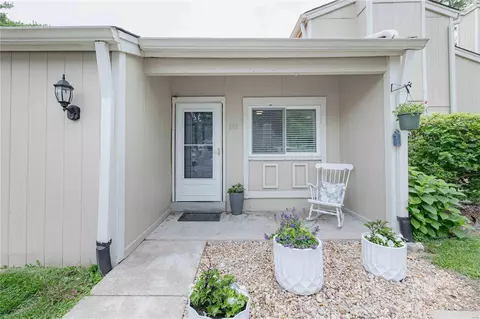 192 Harbor View Dr, Lake Saint Louis, MO 63367
