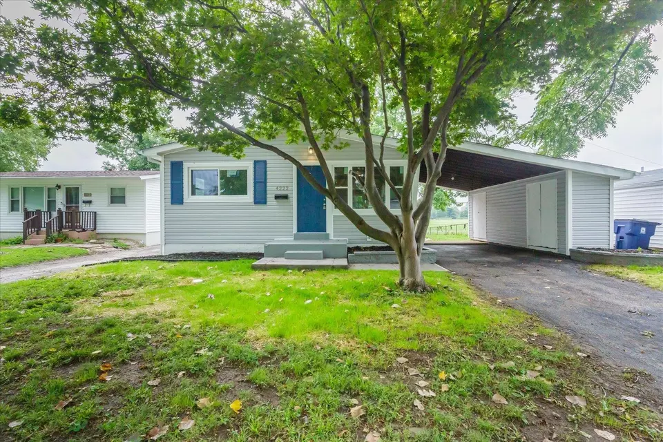  4222 Saint Linus Ln, Saint Ann, MO 63074 photo 1