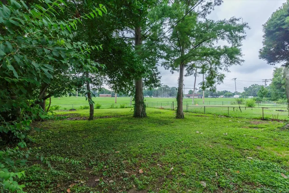  4222 Saint Linus Ln, Saint Ann, MO 63074 photo 22