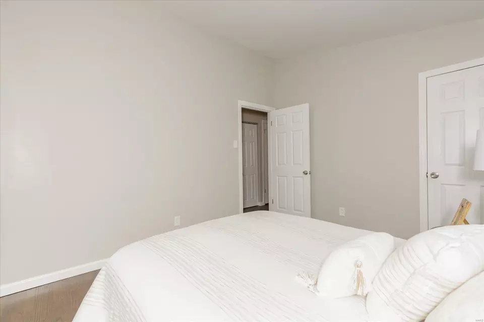  4222 Saint Linus Ln, Saint Ann, MO 63074 photo 11