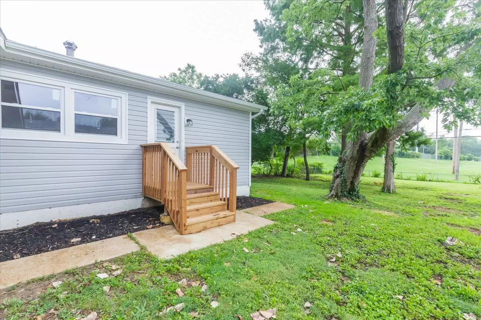  4222 Saint Linus Ln, Saint Ann, MO 63074 photo 20