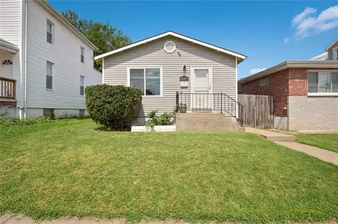 4547 Ray Ave, Saint Louis, MO 63116