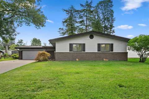 1572 Tryon Dr, Saint Louis, MO 63146