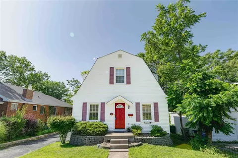 8342 Flora Ave, Saint Louis, MO 63114