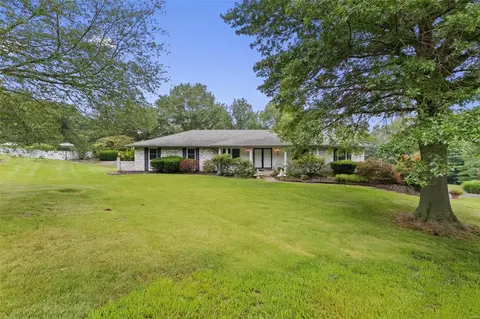 16423 Fleur Du Bois Ct, Florissant, MO 63034