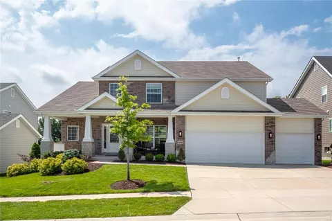 16960 Pine Summit Dr, Chesterfield, MO 63005