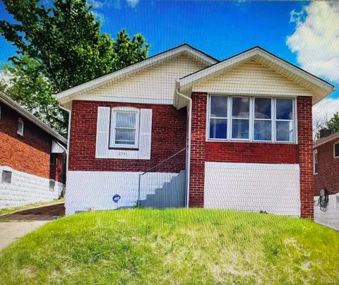 8336 Mayfair Pl, Saint Louis, MO 63136