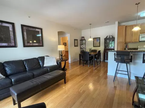 42 Kassebaum Ln #208, Saint Louis, MO 63129