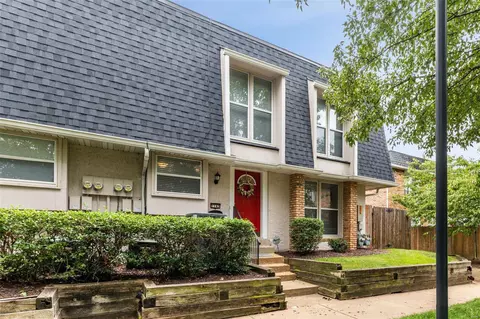 1143 Town And Four Parkway Dr #1143, Saint Louis, MO 63141
