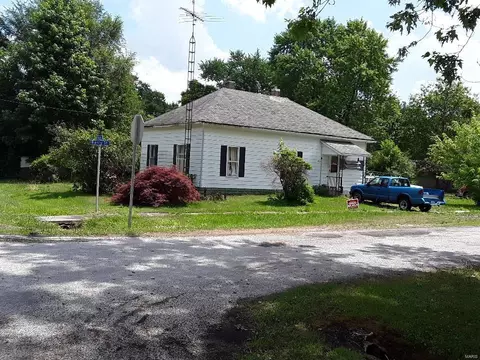 407 Barry St, Coffeen, IL 62017 photo 1