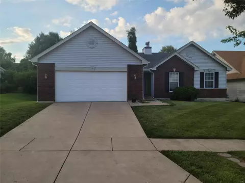 7 Country Lane Ct, Black Jack, MO 63033