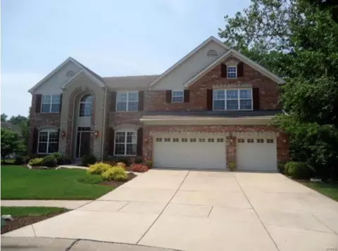 14 Cruzatte Pl, Saint Charles, MO 63303
