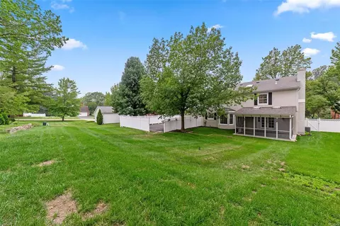 516 Nottingham Dr, Ballwin, MO 63011 photo 40