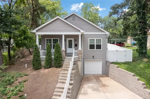 7160 Wellington Ct, Saint Louis, MO 63143